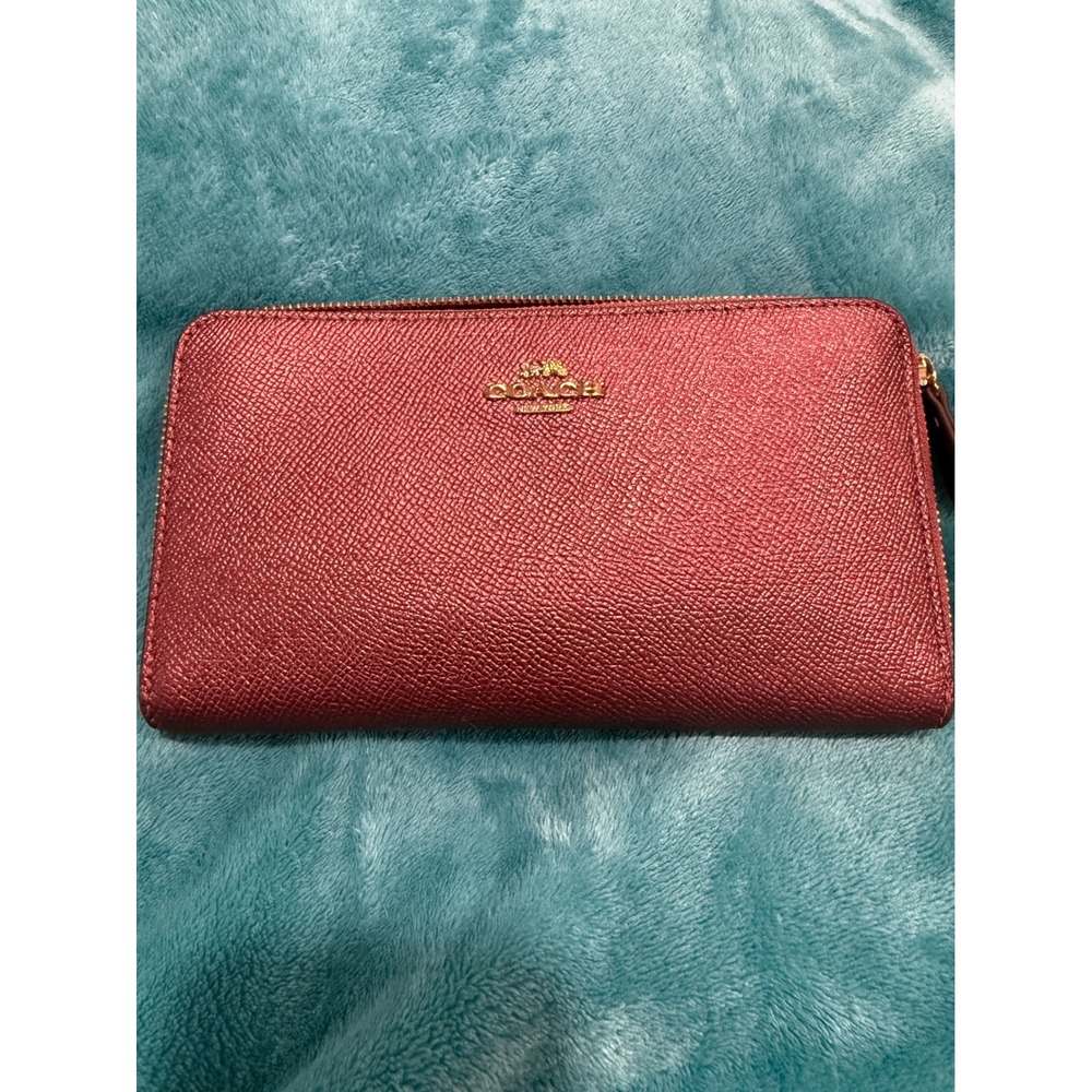 Coach Double Zip Wallet Burgundy Leatherโ Gold Logo Card Holder